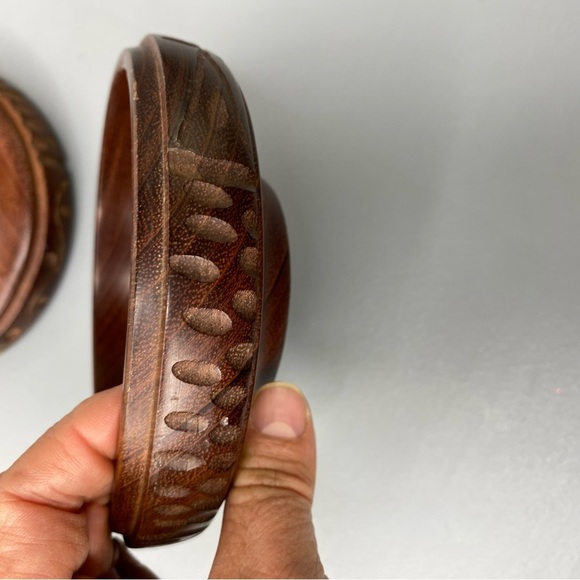 Handmade carved wooden bowls set of 4 - Picture 8 of 11